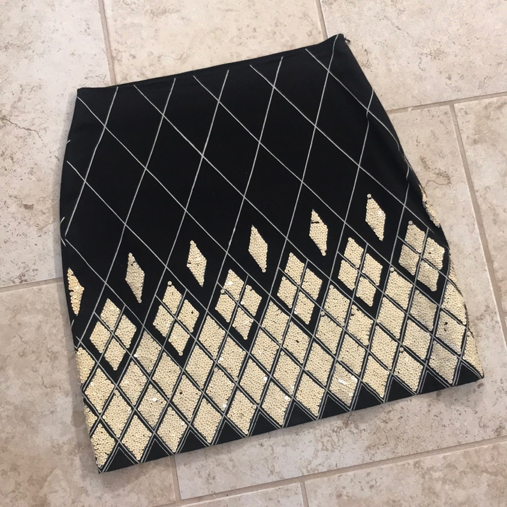 Black and white skirt with sequins